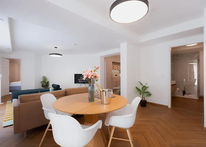 Alpine Maximilian 16a Daire
