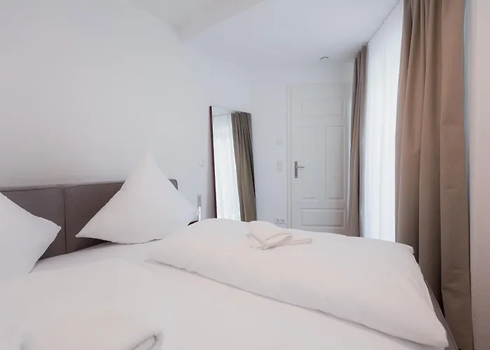 Alpine Maximilian 16a Daire